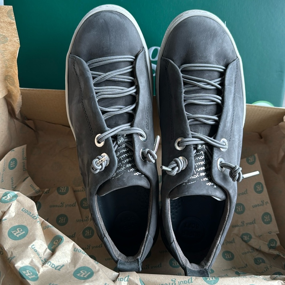 Lace Sneakers. Gray nubuk leather. Never Worn, in Box